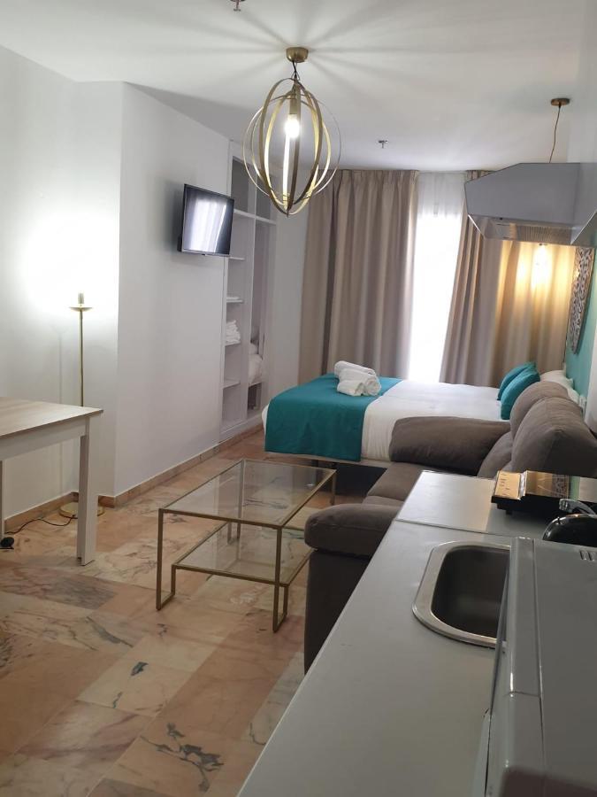 Apartamentos Dona Lola Sevilla Buitenkant foto
