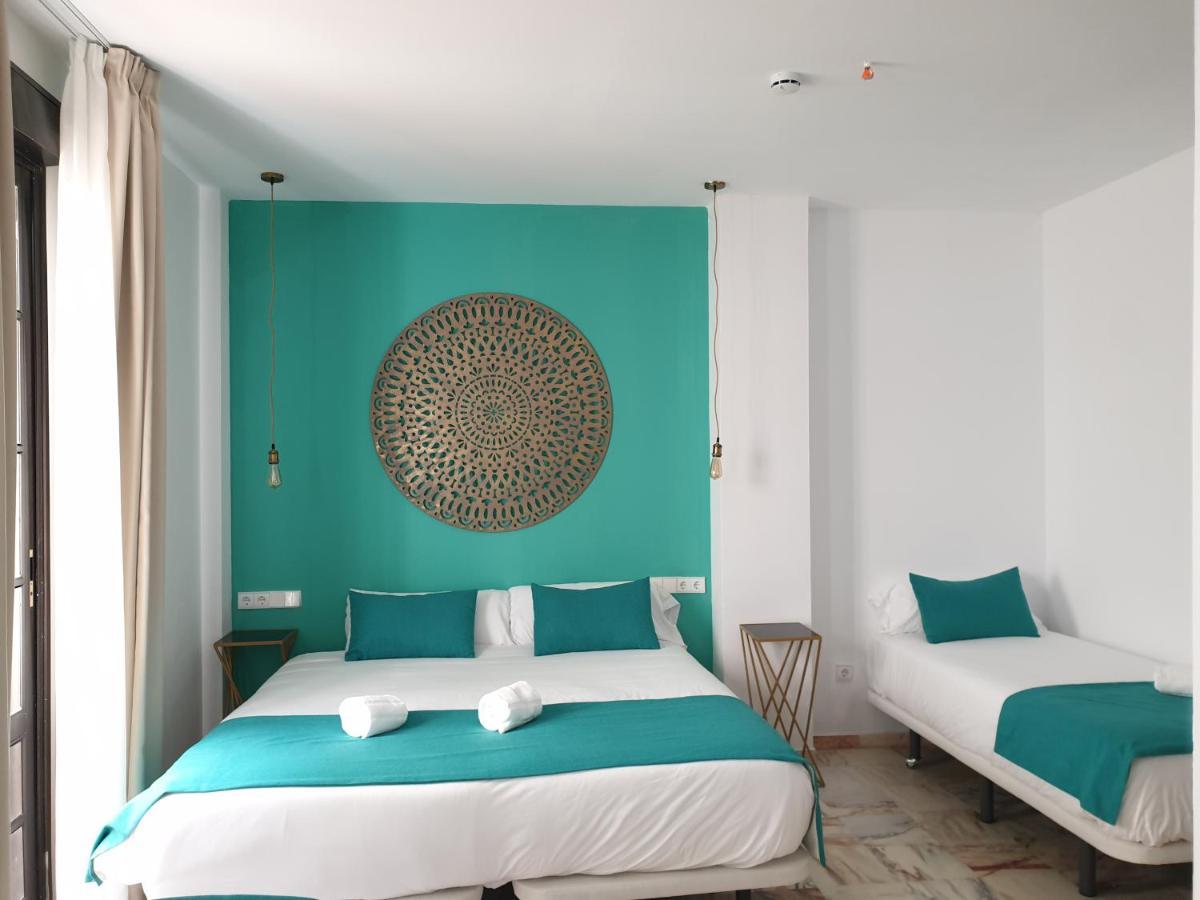 Apartamentos Dona Lola Sevilla Buitenkant foto