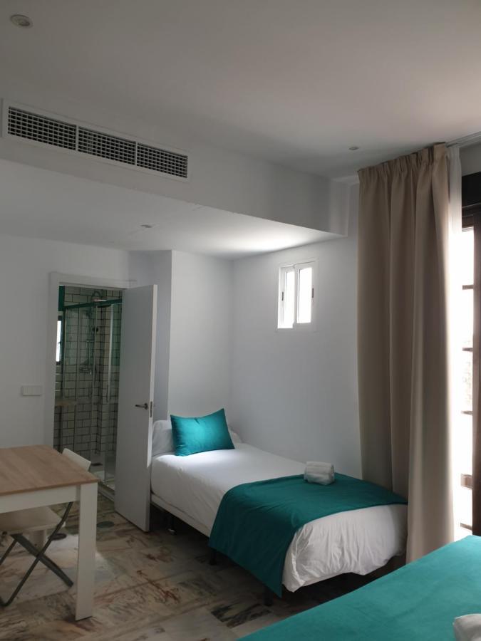 Apartamentos Dona Lola Sevilla Buitenkant foto