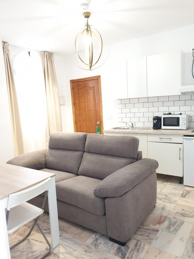 Apartamentos Dona Lola Sevilla Buitenkant foto