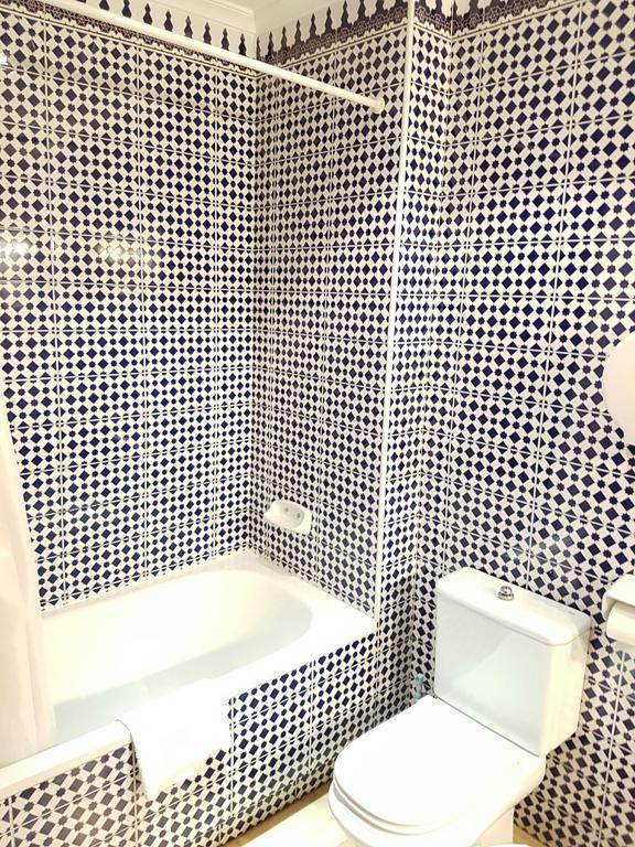 Apartamentos Dona Lola Sevilla Buitenkant foto