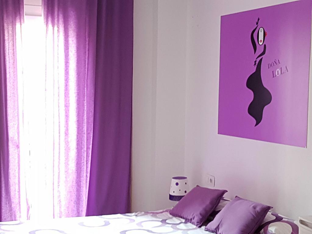 Apartamentos Dona Lola Sevilla Buitenkant foto