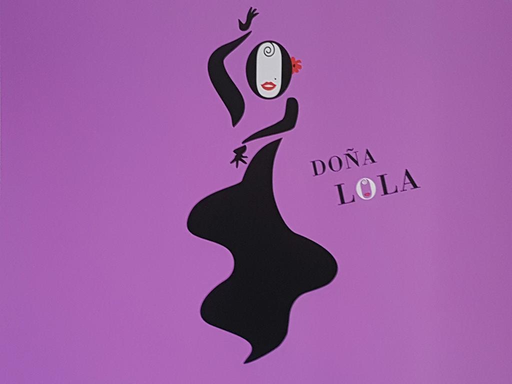 Apartamentos Dona Lola Sevilla Buitenkant foto