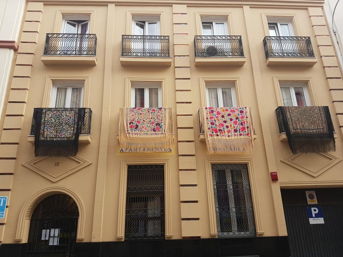 Apartamentos Dona Lola Sevilla Buitenkant foto