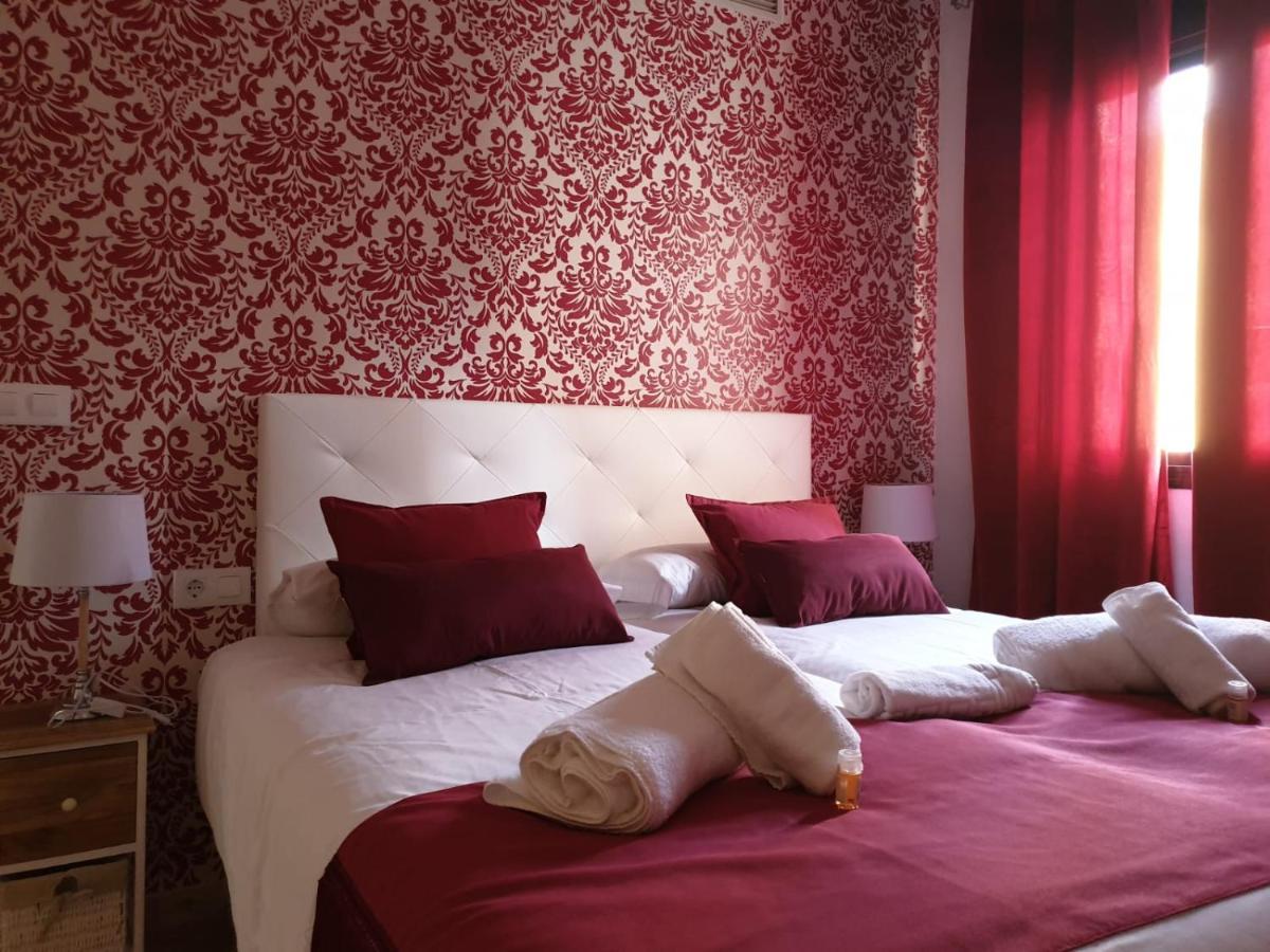 Apartamentos Dona Lola Sevilla Buitenkant foto