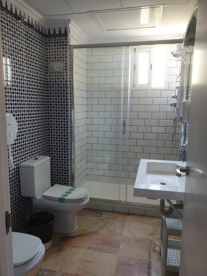 Apartamentos Dona Lola Sevilla Buitenkant foto